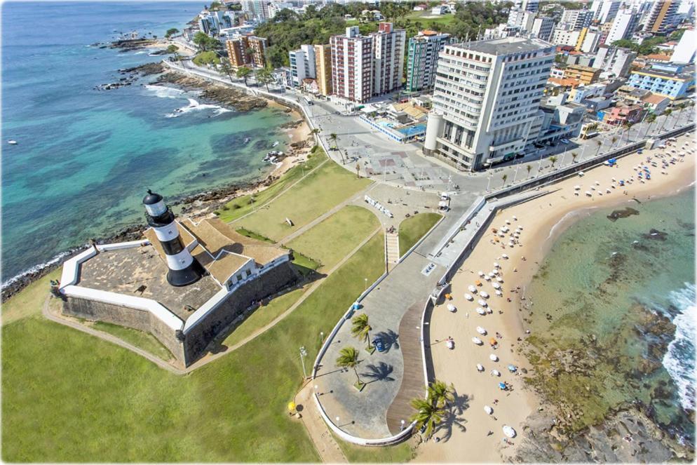 Bahia Flat - Flats Na Barra Apartman Salvador Kültér fotó