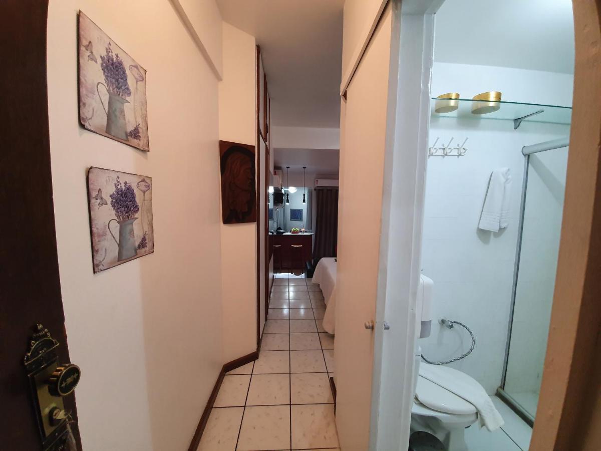 Bahia Flat - Flats Na Barra Apartman Salvador Kültér fotó