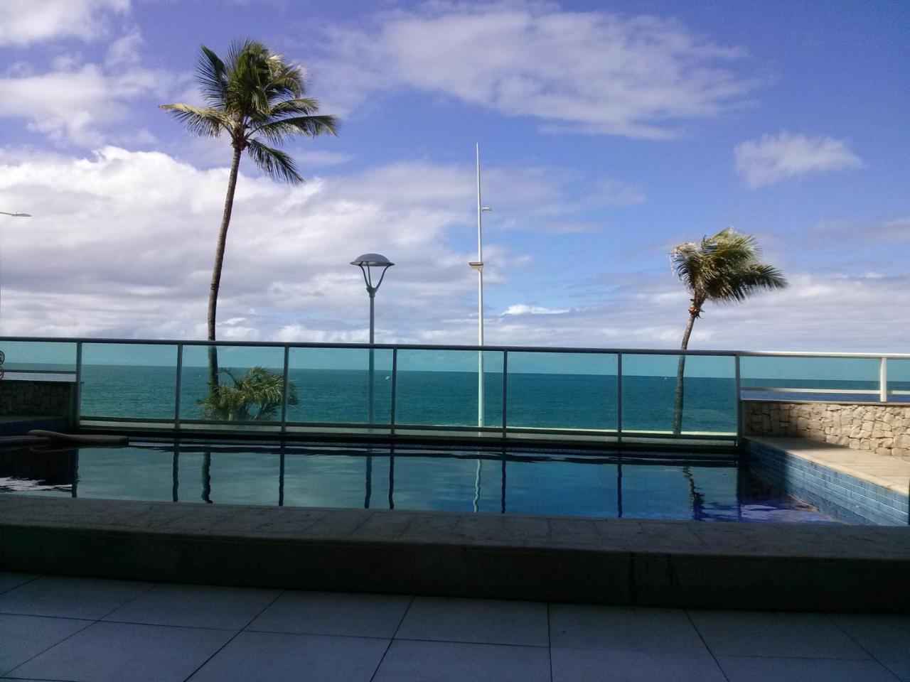 Bahia Flat - Flats Na Barra Apartman Salvador Kültér fotó